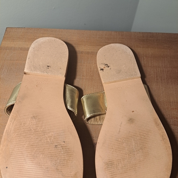 COPY - Skemo Gold Flat Sandals With Rhinestone Toe Ring - Picture 8 of 9